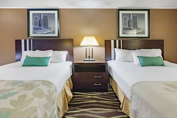  - Travelodge Monroe - I-75, Exit 15