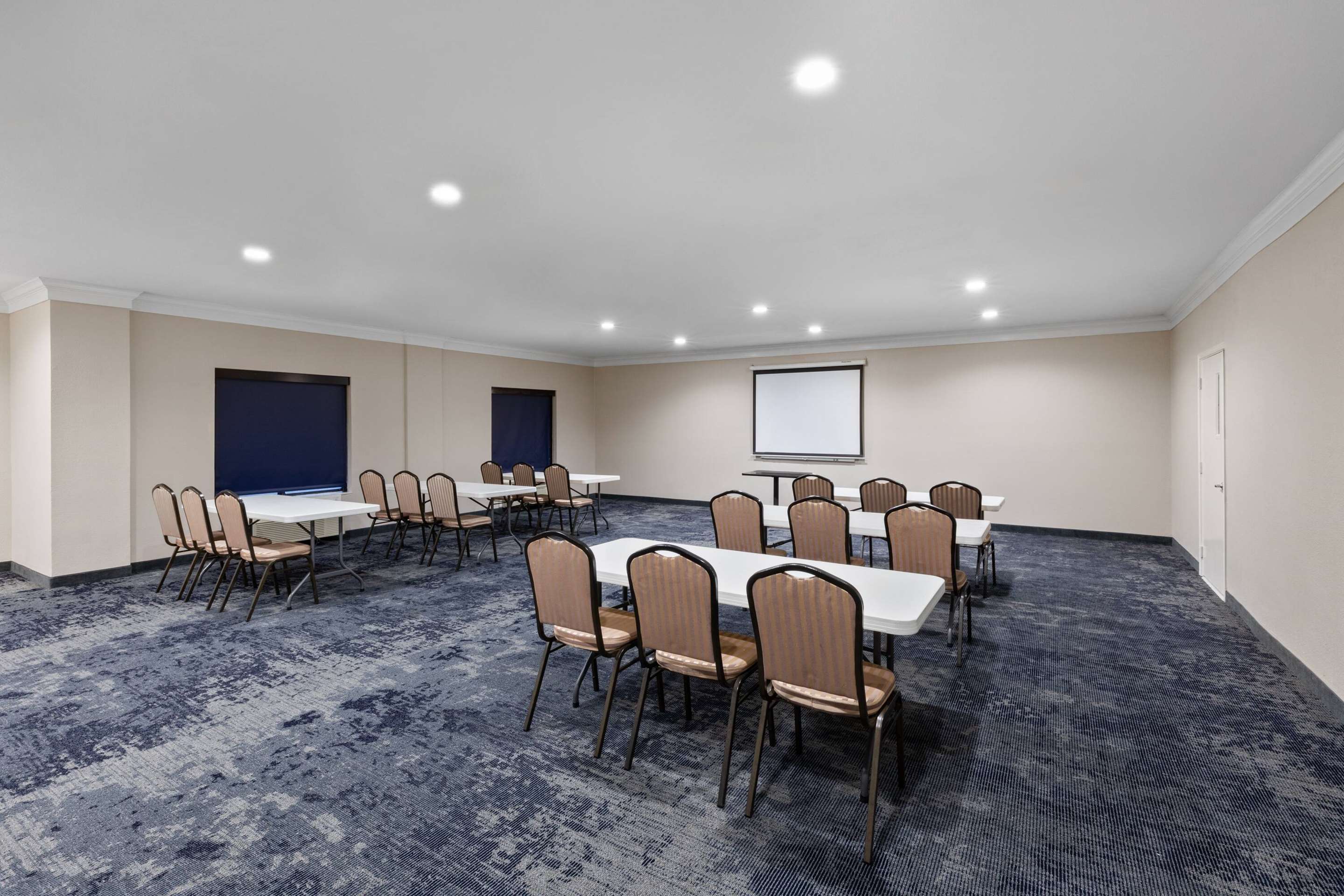 Meeting Room | Baymont by Wyndham Houston Brookhollow