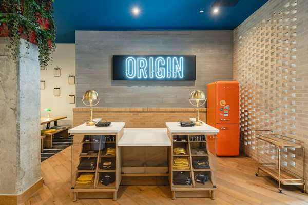  - Origin Hotel Central Austin - I-35, Exit 237 A&B