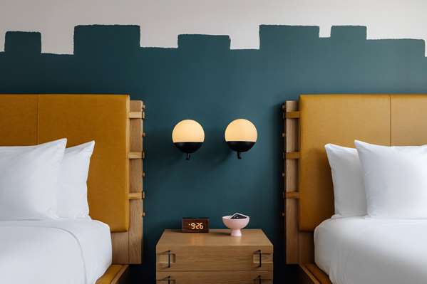  - Origin Hotel Central Austin - I-35, Exit 237 A&B