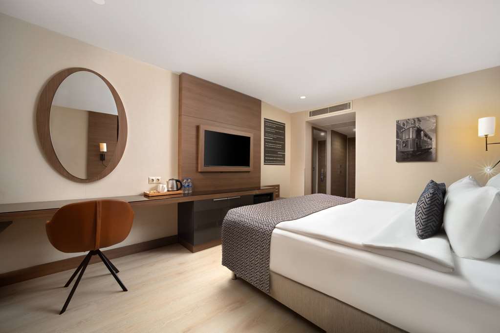 TRYP By Wyndham Istanbul Sisli Hotel Room Type - 1 Double Bed, Deluxe, Non-Smoking