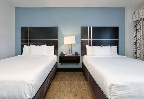  - La Quinta Inn & Suites Southwest Lubbock