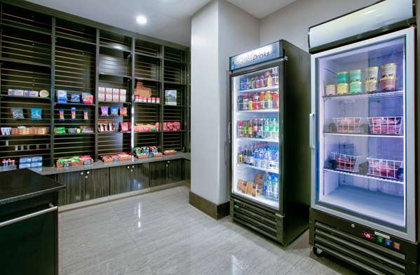  - La Quinta Inn & Suites Southwest Lubbock