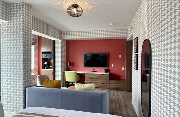  - Superior Shores Hotel Thunder Bay