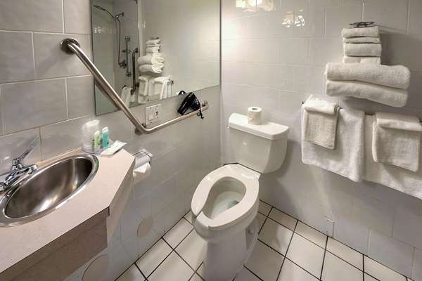  - Quality Inn & Suites Clearwater