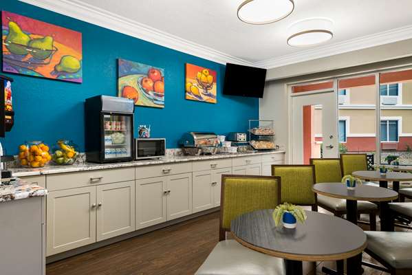 Amenities - SureStay Plus Hotel by Best Western The Villages Lady Lake