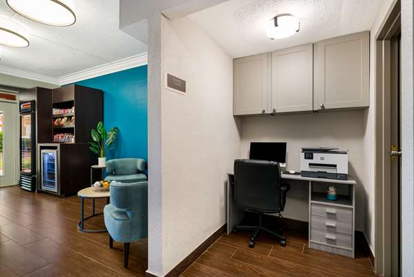 Conference Area - SureStay Plus Hotel by Best Western The Villages Lady Lake