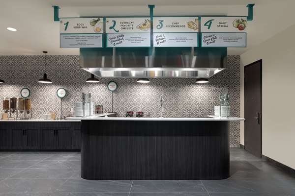 Amenities - Embassy Suites Bowling Green