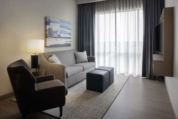  - Embassy Suites Bowling Green