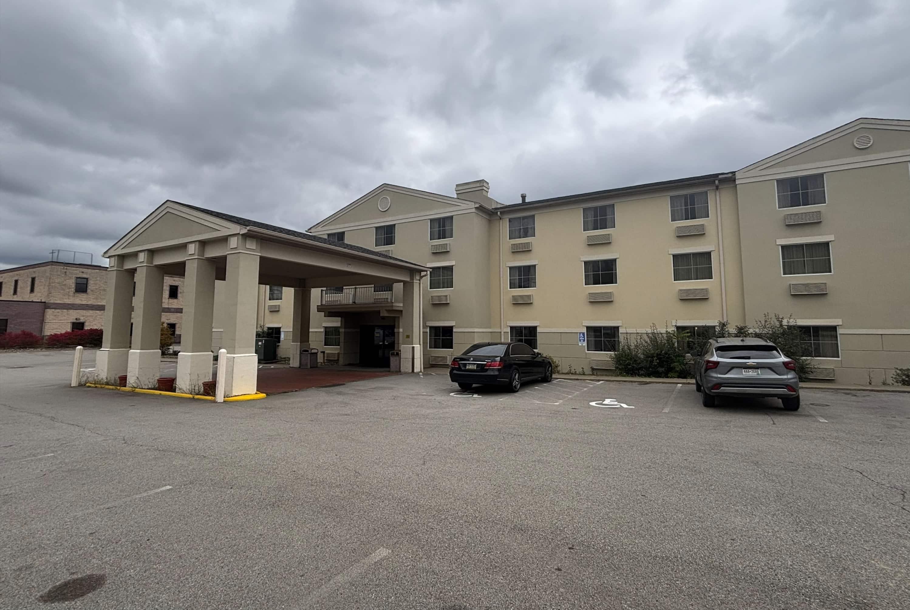Exterior | Wingate by Wyndham Pittsburgh/West Mifflin