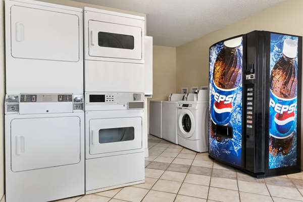 Amenities - Super 8 Motel Findlay - I-75, Exit 159