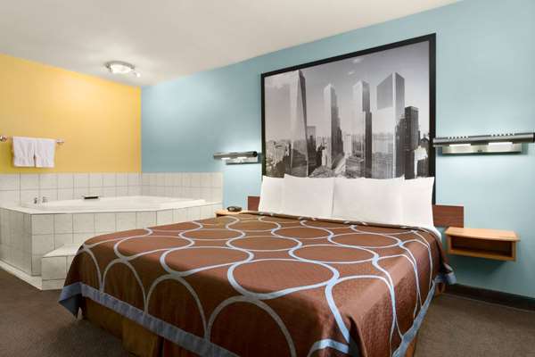  - Super 8 Motel Findlay - I-75, Exit 159