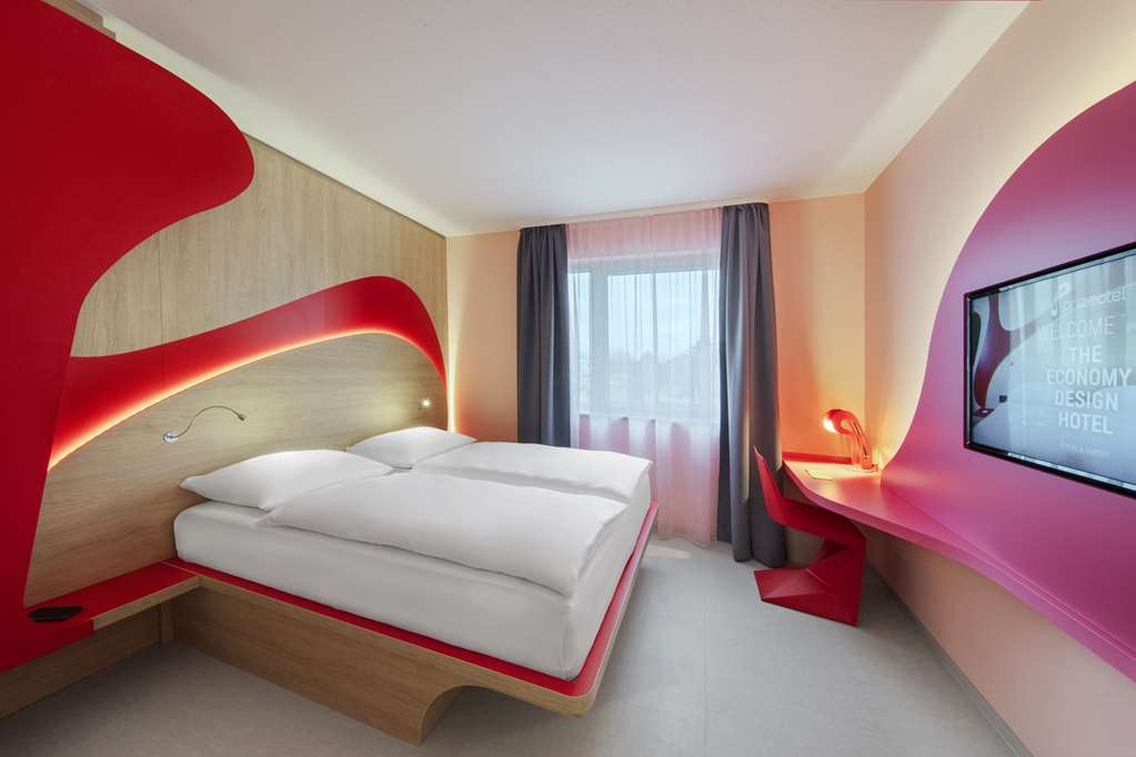 PRIZE BY RADISSON, MUNICH AIRPORT-guestroom-Guest Room,On-Site,Property Amenity.jpg
