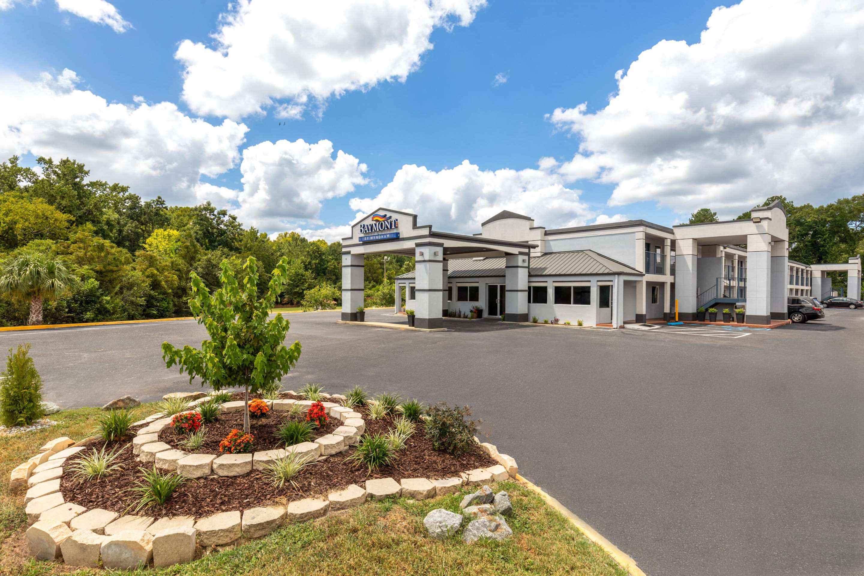 Exterior | Baymont by Wyndham Dothan