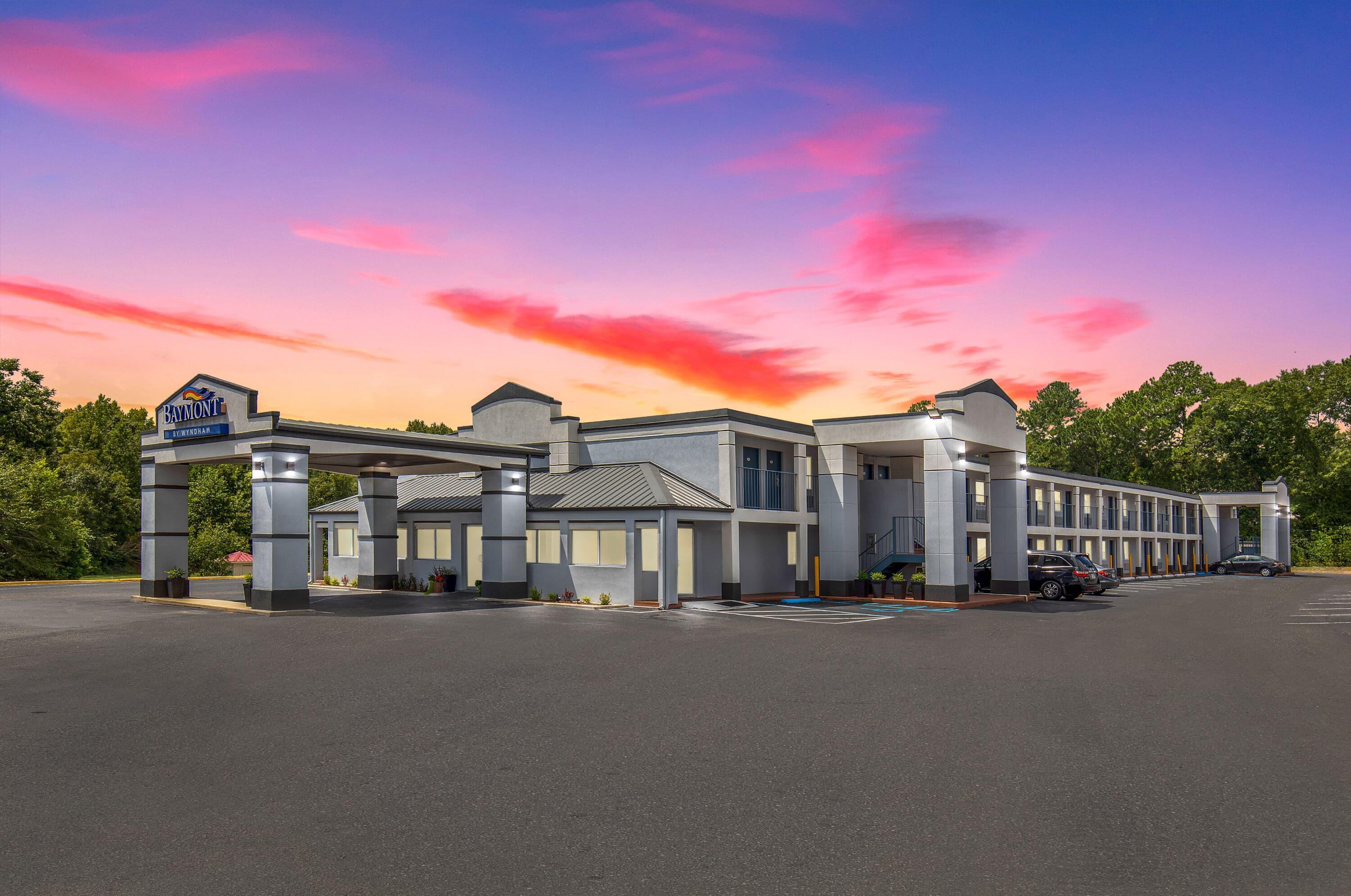 Exterior | Baymont by Wyndham Dothan