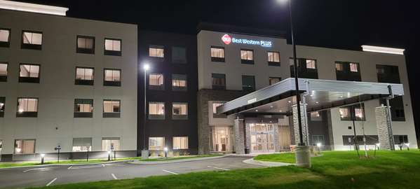 Exterior view - Best Western Plus Hotel Grand Rapids MN