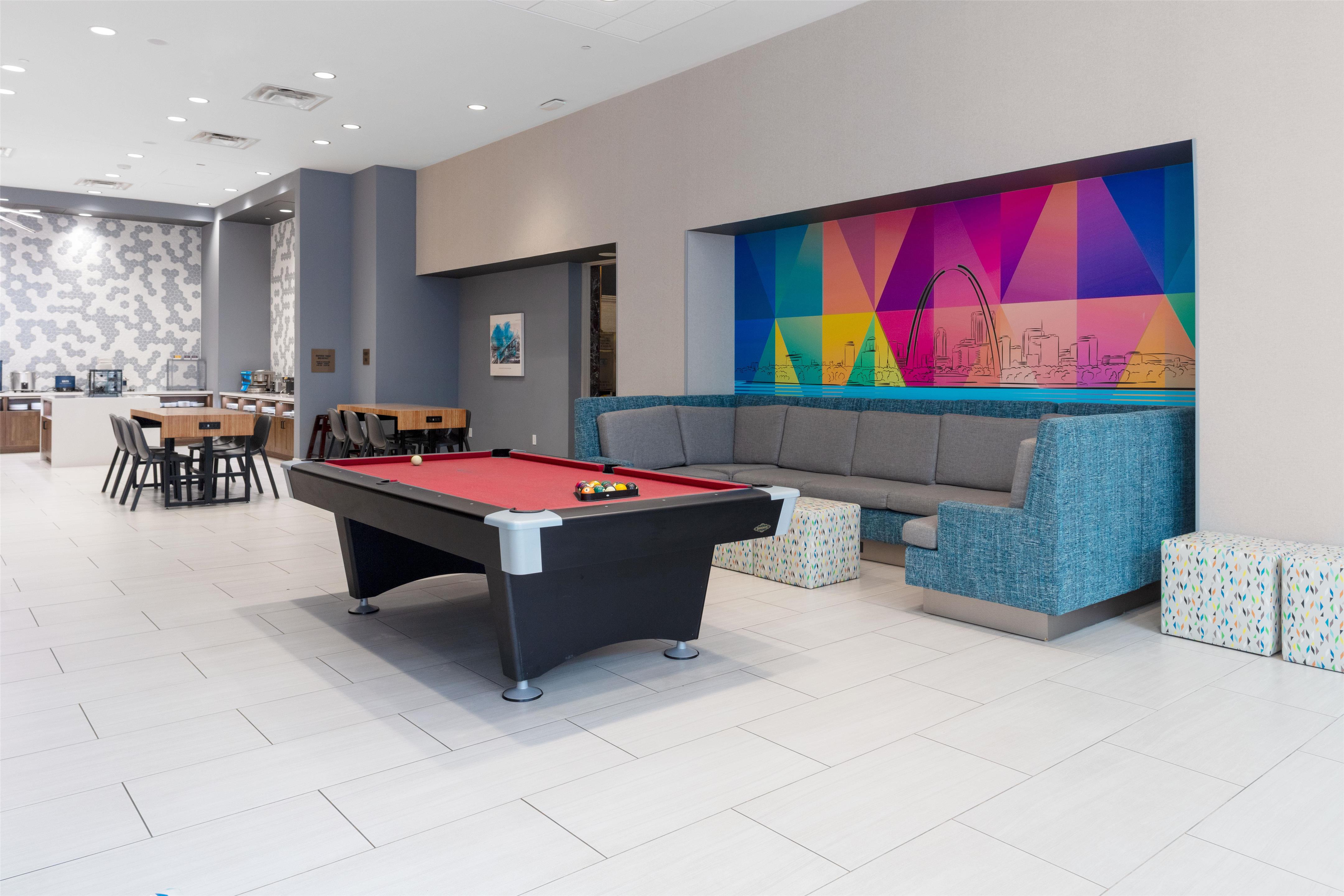 Lobby | Tru By Hilton St. Louis Downtown