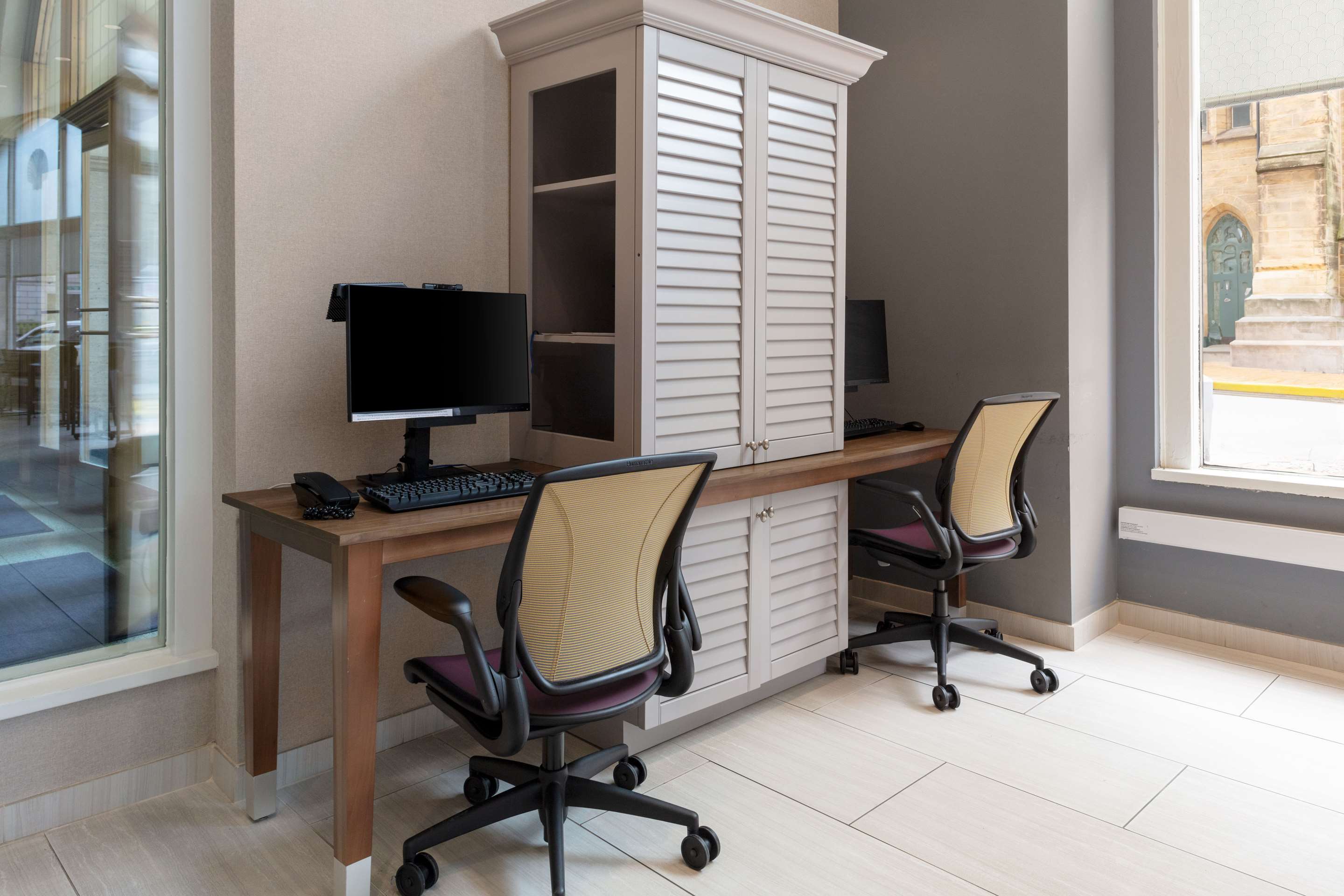 Business Center | Home2 Suites by Hilton St. Louis Downtown