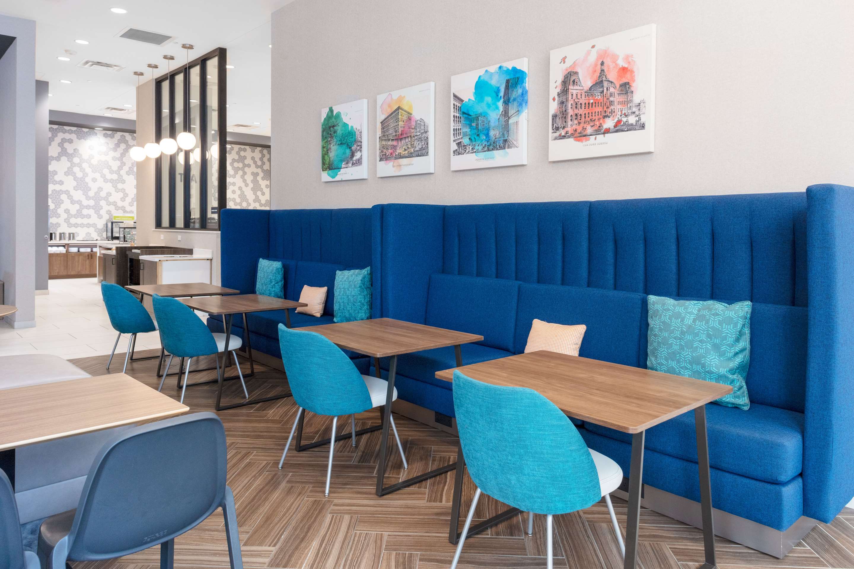 Breakfast Area | Home2 Suites by Hilton St. Louis Downtown