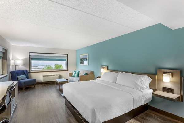 Suite - Harborview Hotel Port Washington