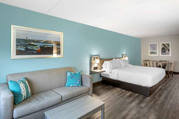  - Harborview Hotel Port Washington