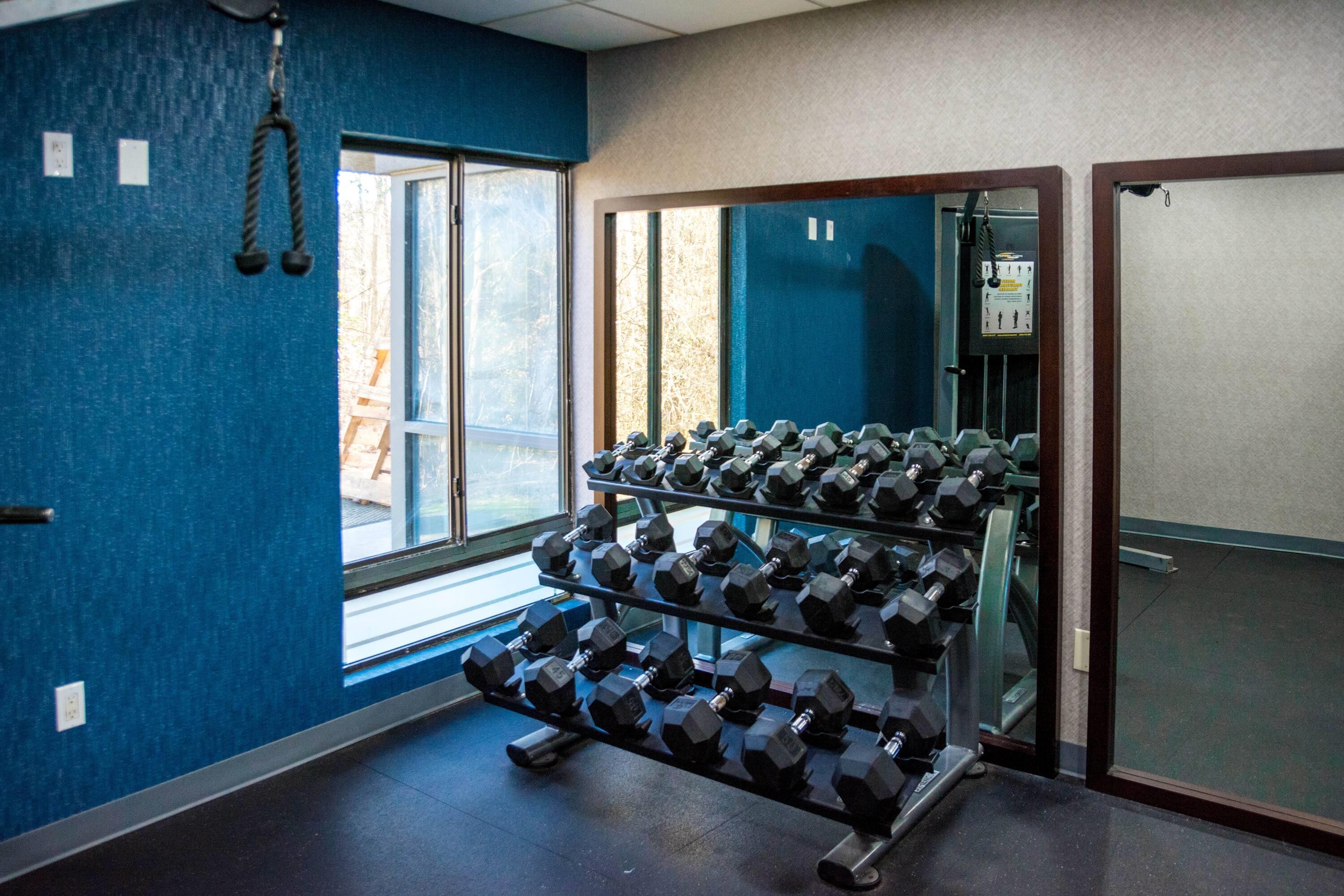 Health club fitness center gym | La Quinta Inn & Suites by Wyndham Fayetteville I-95