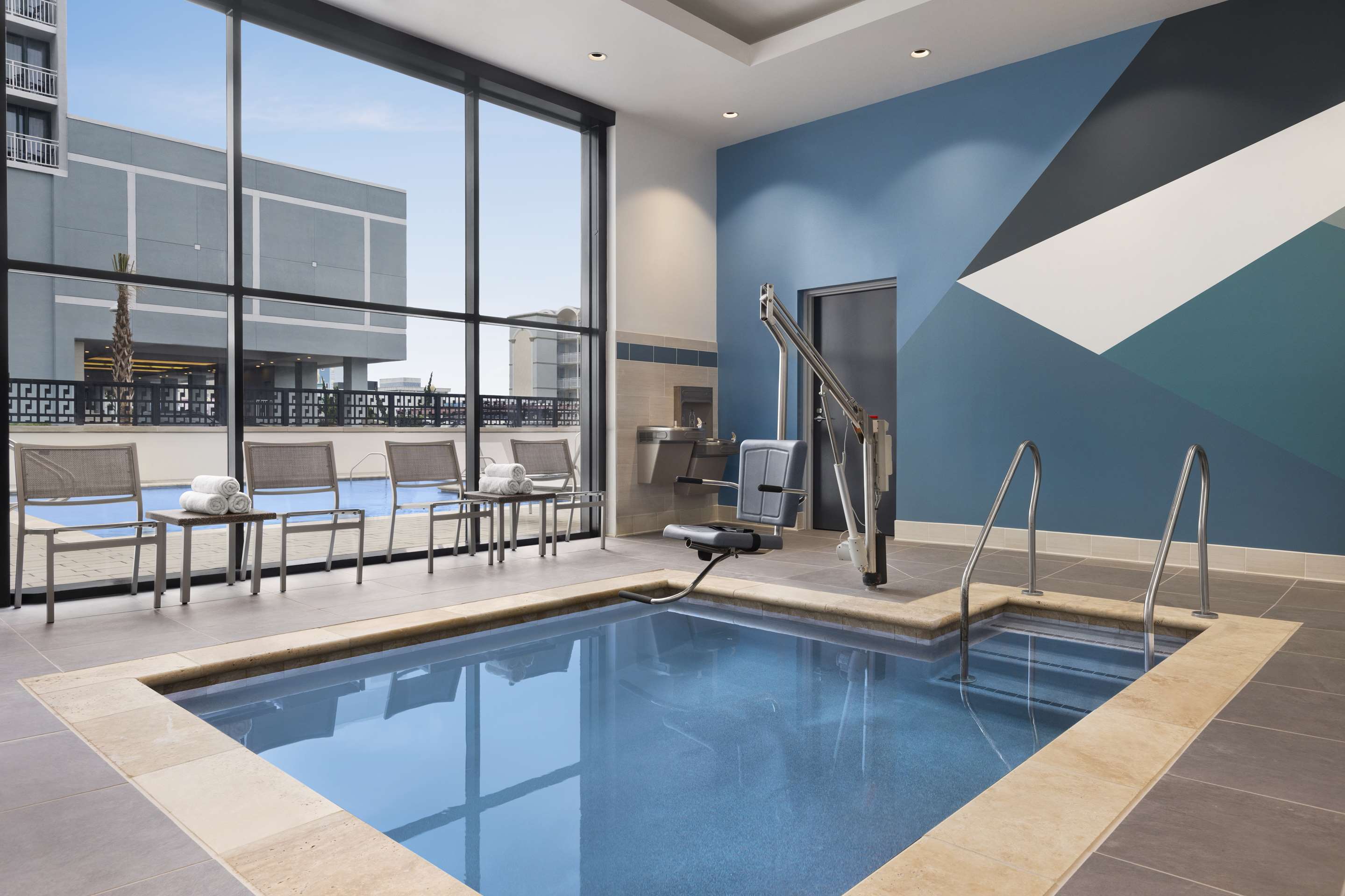 Pool | Marriott Virginia Beach Oceanfront Resort