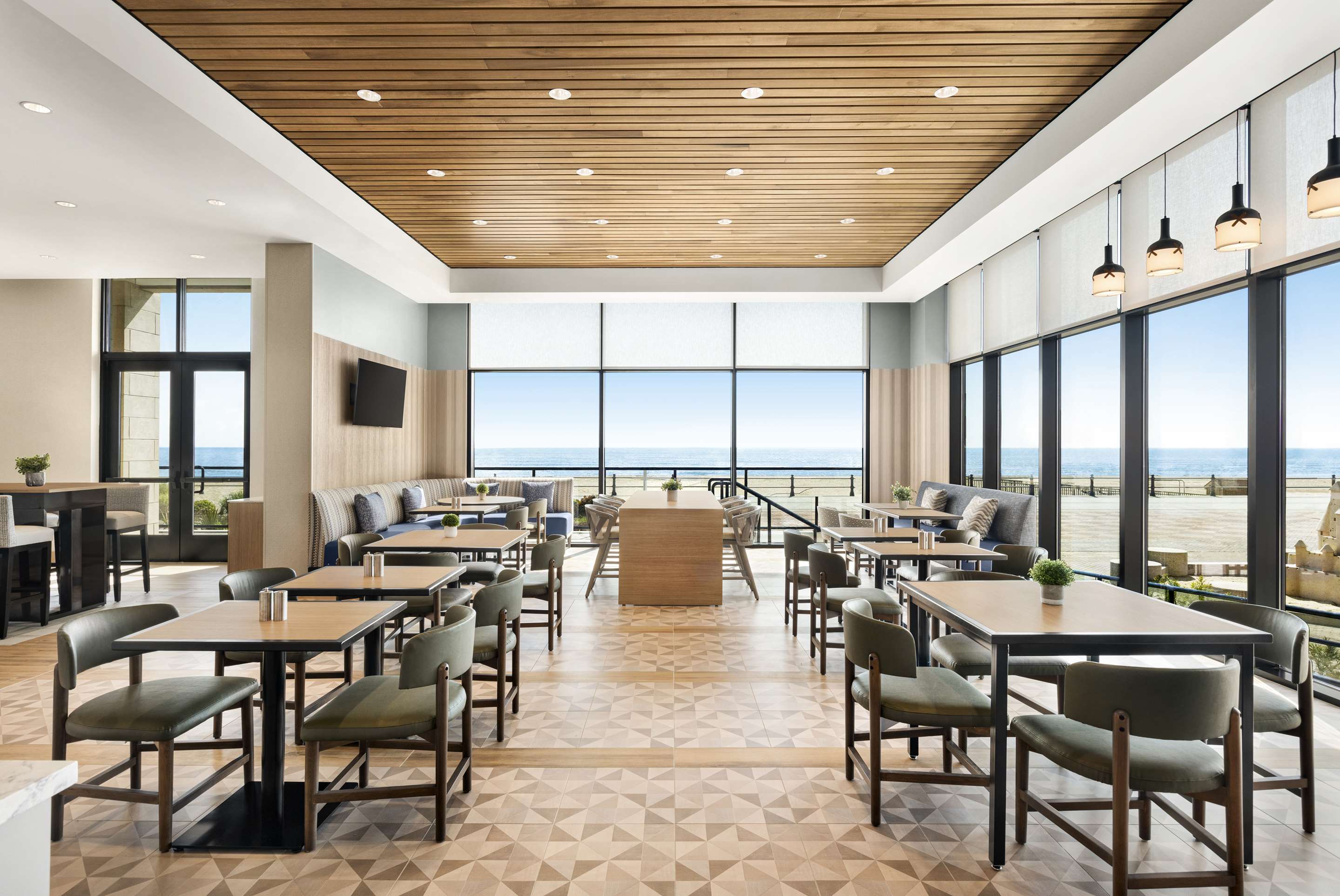 Restaurant | Marriott Virginia Beach Oceanfront Resort