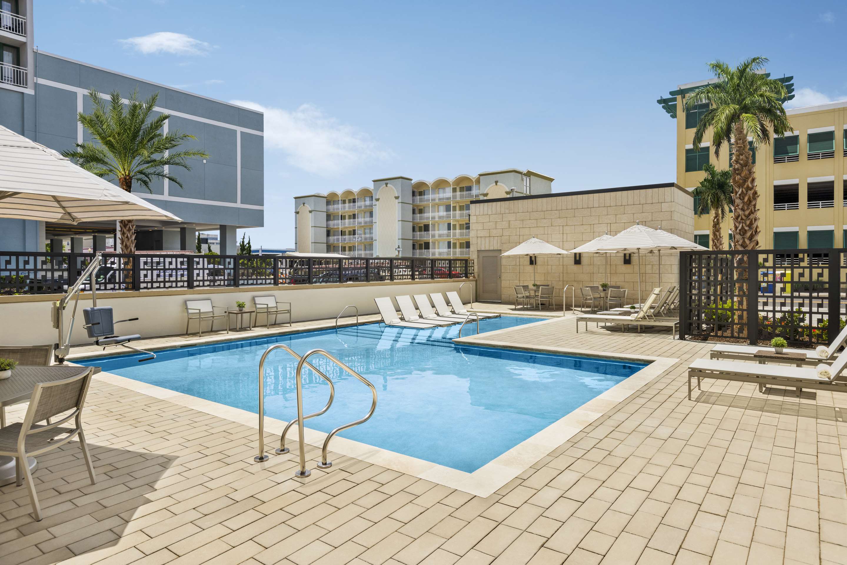 Pool | Marriott Virginia Beach Oceanfront Resort