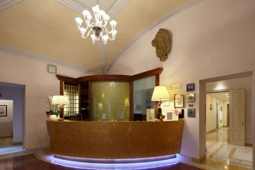 Hotel Golden Tower