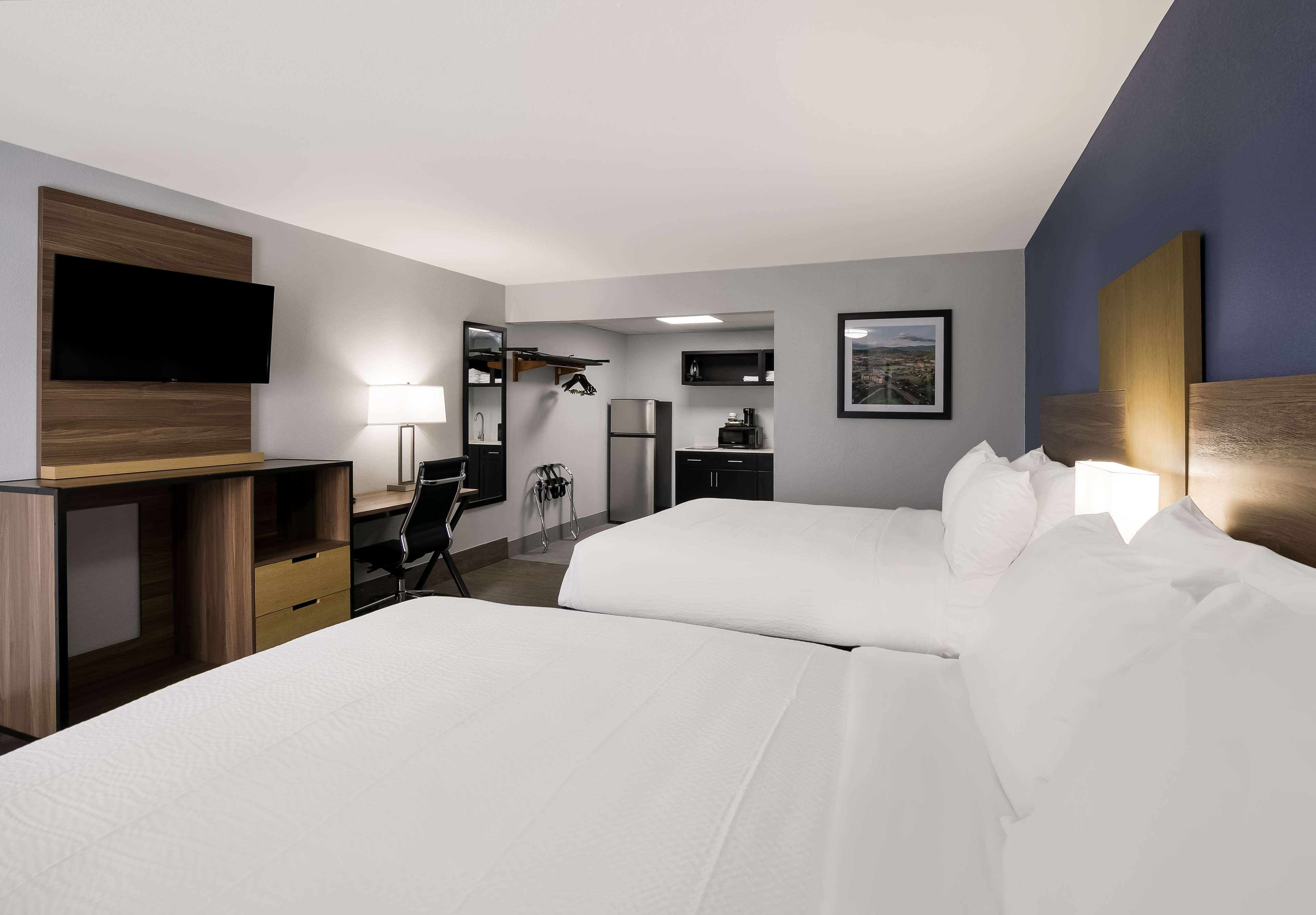 Surestay Plus By Best Western Pigeon Forge - Tap to explore photos