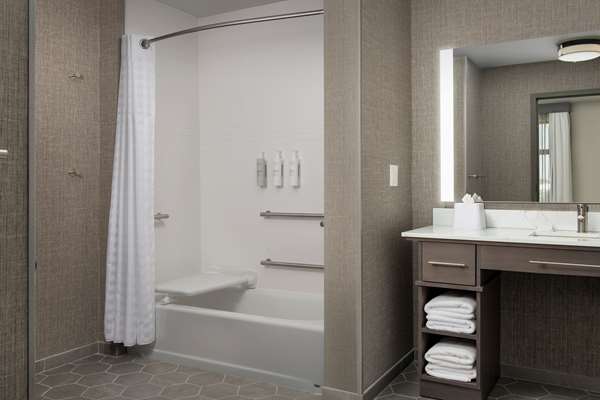  - Homewood Suites by Hilton Airport Louisville - I-65, Exit 132