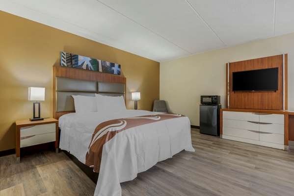 Suite - Quality Inn New Hartford