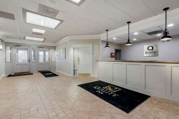  - Quality Inn New Hartford