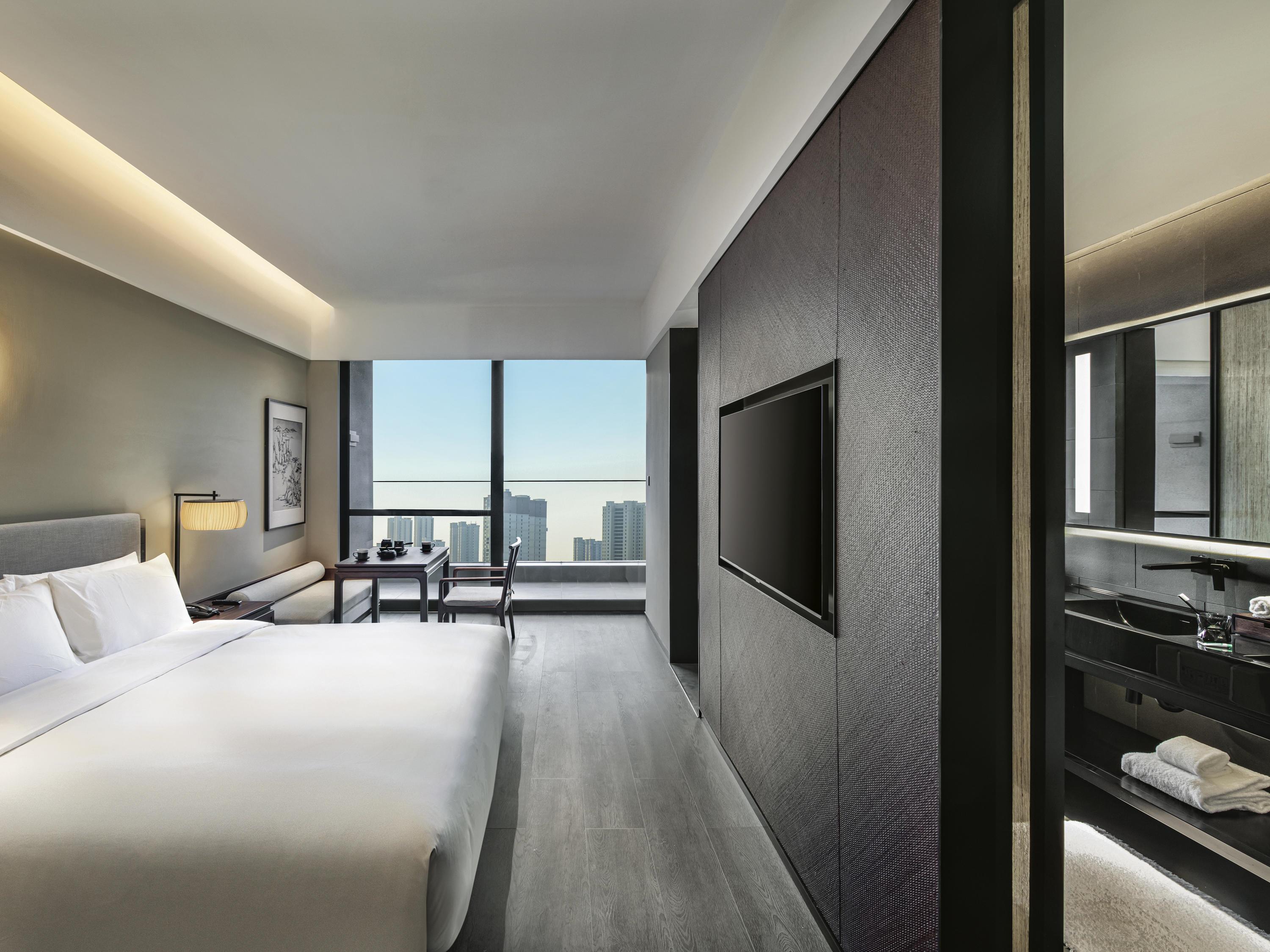 Pullman Nanchang Meiling Room Type - Deluxe Room, One King-size Bed, Garden side