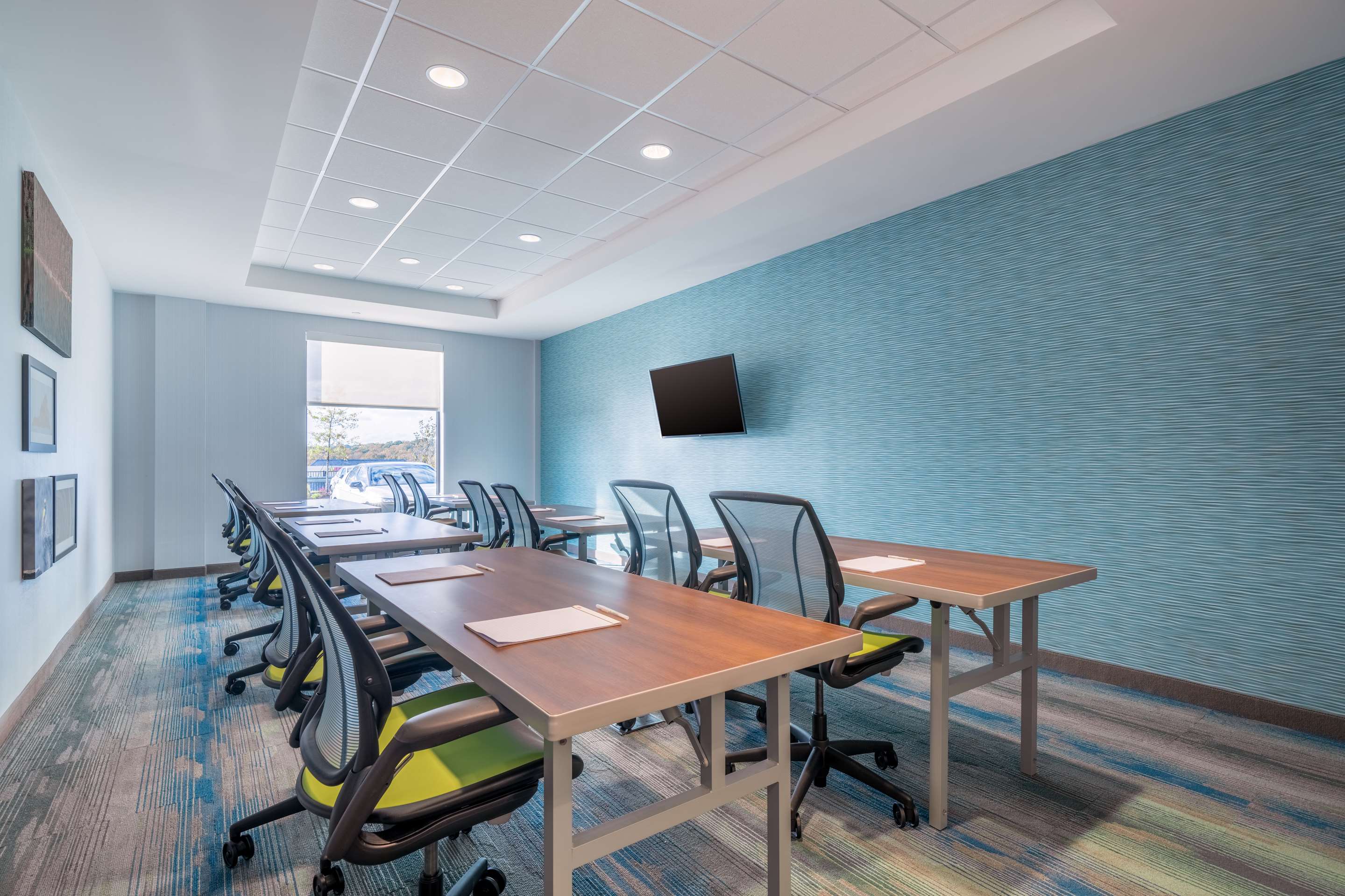 Meeting Room | Home2 Suites by Hilton Fredericksburg South