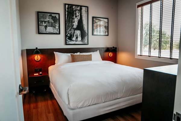  - Gateway Hotel & Golf Bungalows Copperopolis