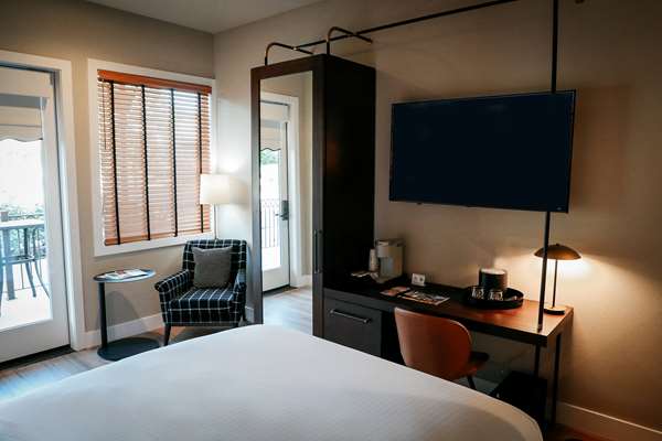  - Gateway Hotel & Golf Bungalows Copperopolis