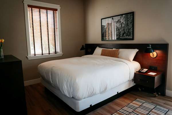  - Gateway Hotel & Golf Bungalows Copperopolis