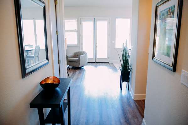 Suite - Gateway Hotel & Golf Bungalows Copperopolis