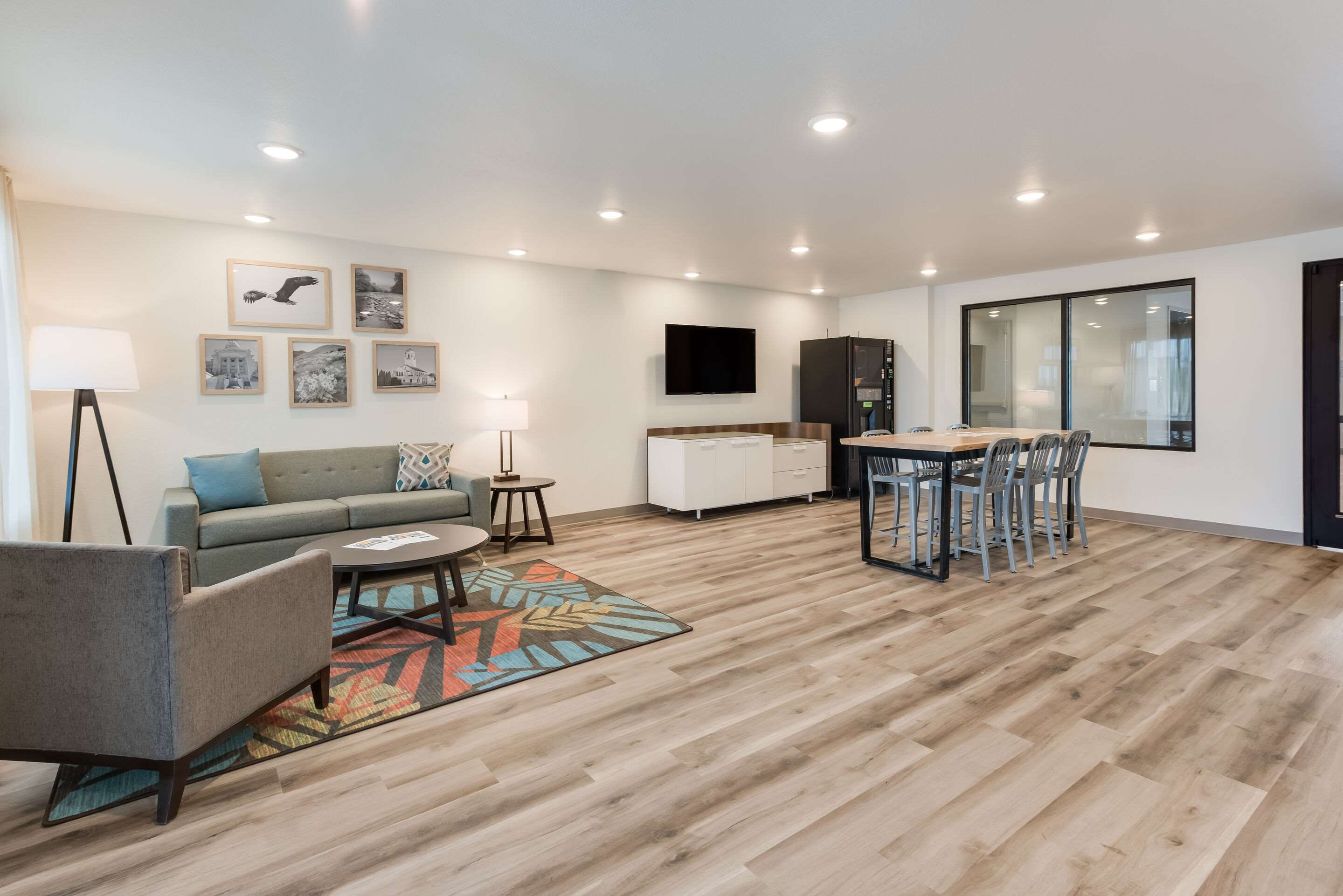 Lobby with sitting area