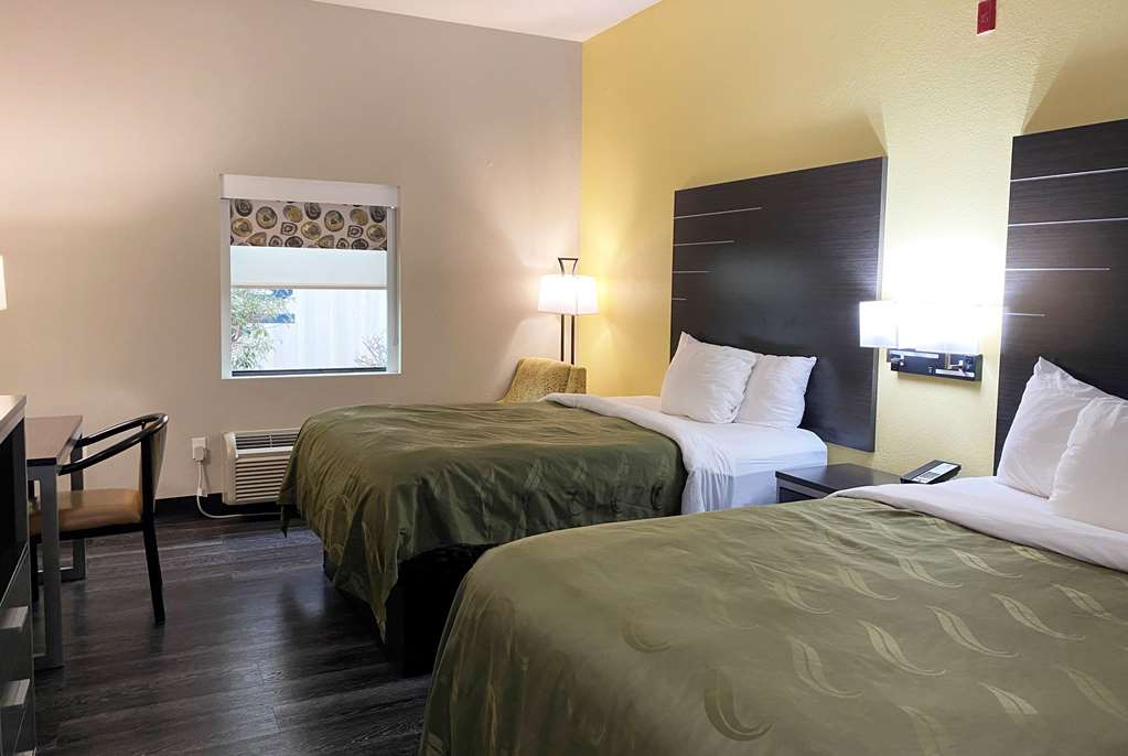 WINGATE BY WYNDHAM BILOXI/OCEAN SPR-guestroom-Guest Room,On-Site.jpg