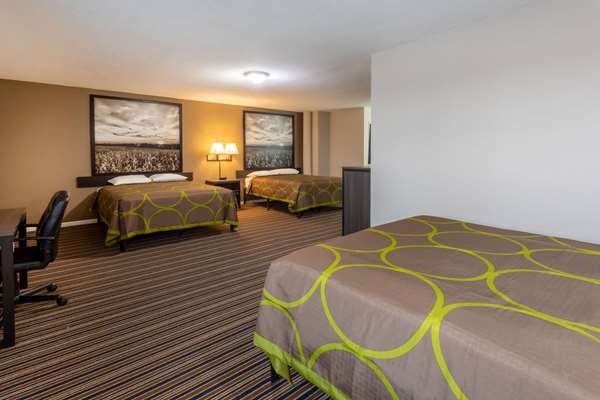  - Super 8 Hotel Missouri Valley - I-29, Exit 75