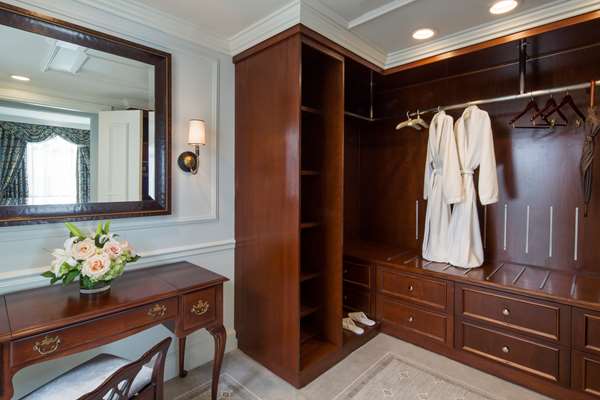  - Charleston Place Downtown Hotel