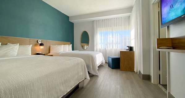 - Marseilles Beachfront Hotel Miami Beach