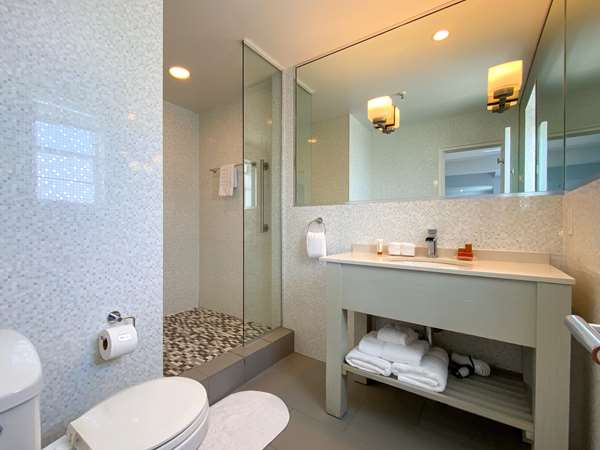 Suite - Marseilles Beachfront Hotel Miami Beach