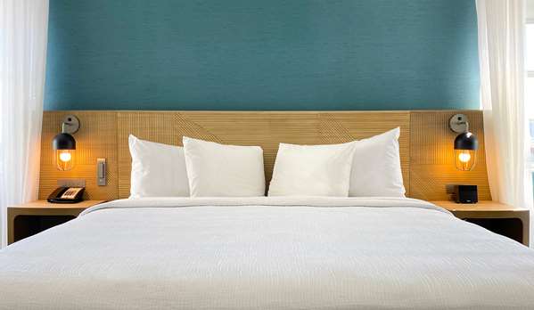 Suite - Marseilles Beachfront Hotel Miami Beach