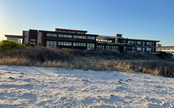 Exterior view - Icona Windrift Resort Avalon