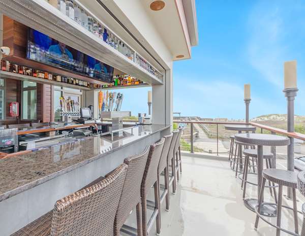 Bar - Icona Windrift Resort Avalon