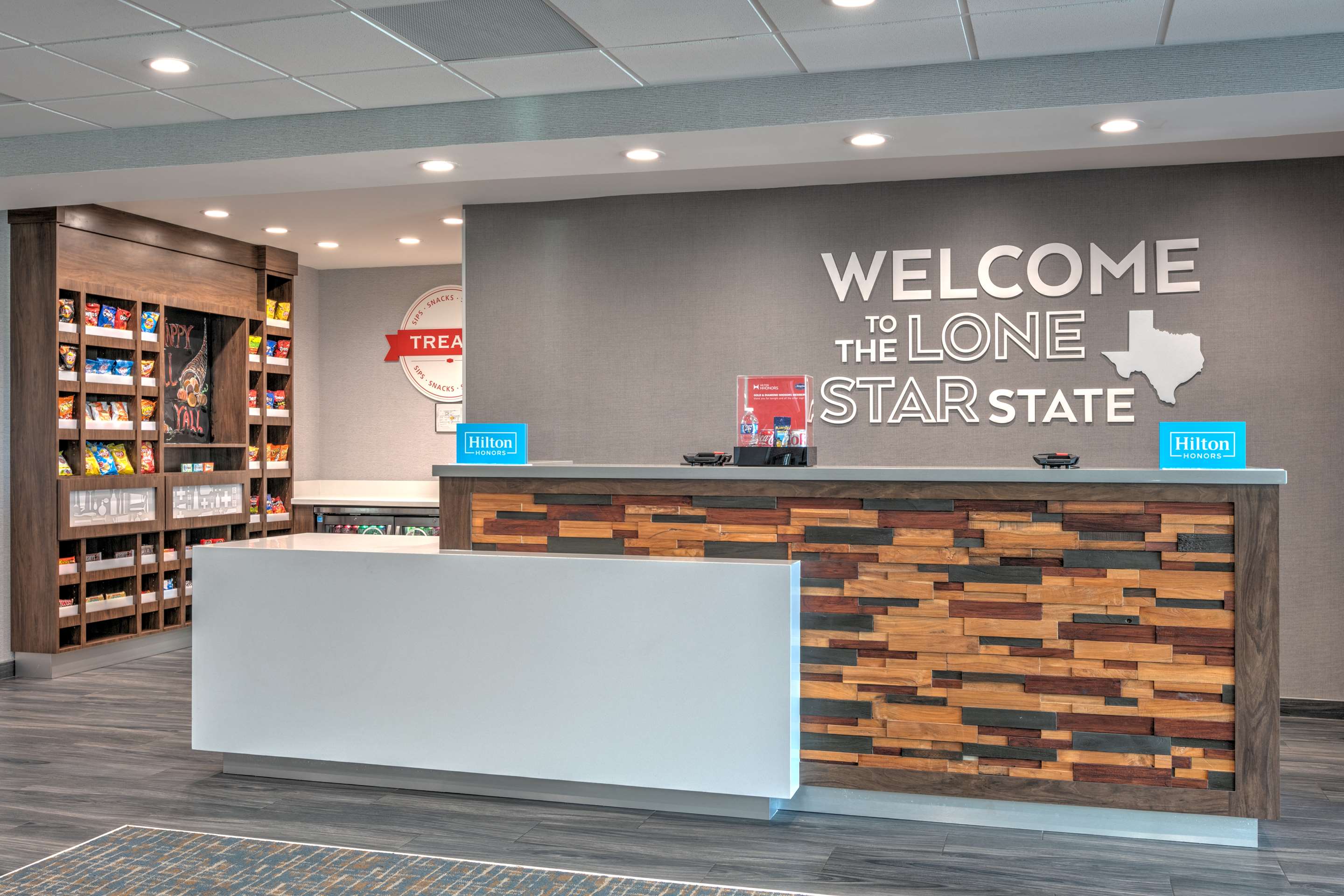 Reception | Hampton Inn & Suites Port Lavaca, Tx